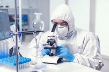 Bacteri&oacute;logo